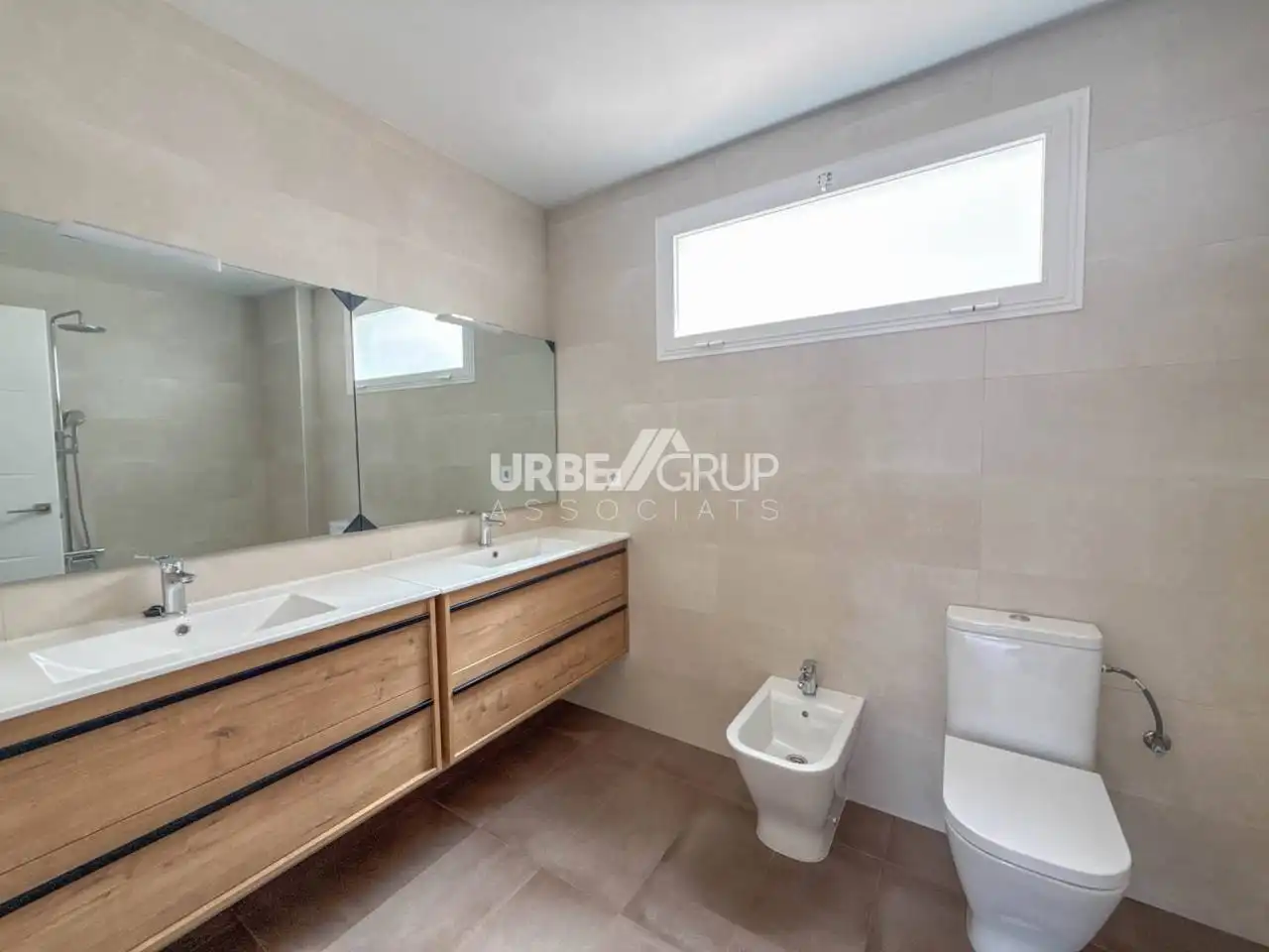 Baño de Piso en venta en Terrassa con Calefacción, Parquet y Terraza