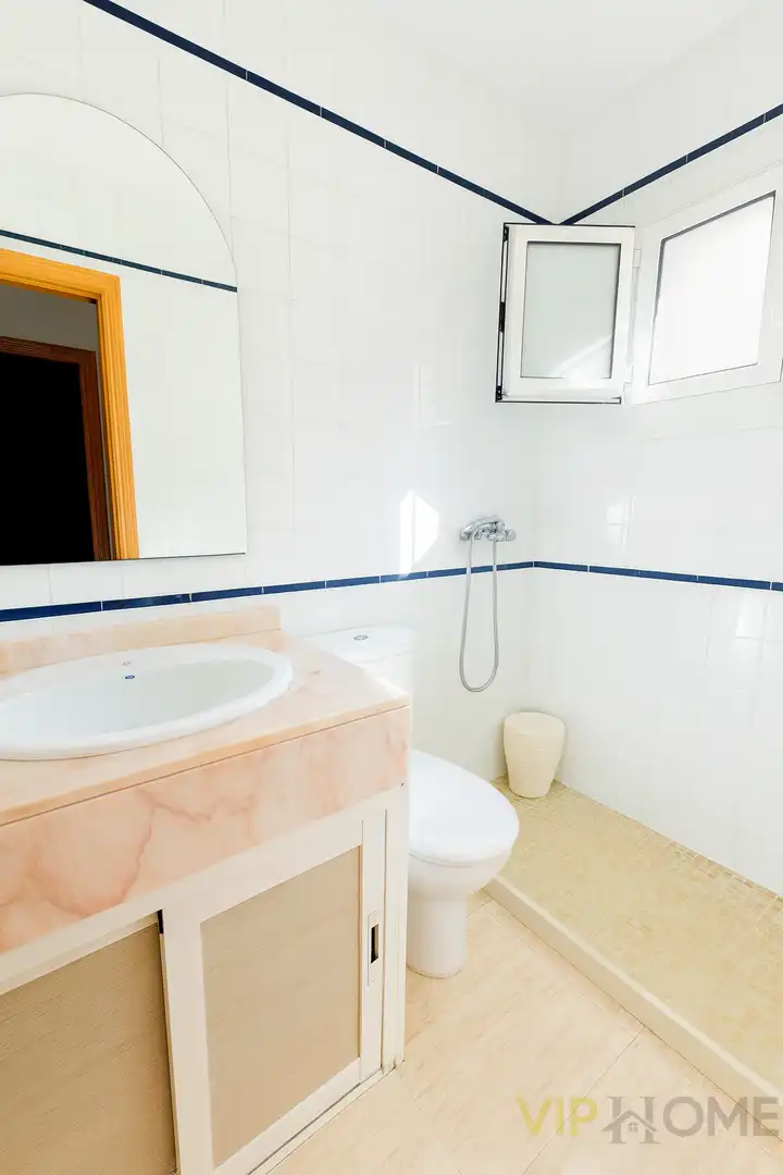 Baño de Casa adosada en venta en Santa Cristina d'Aro con Calefacción, Terraza y Trastero