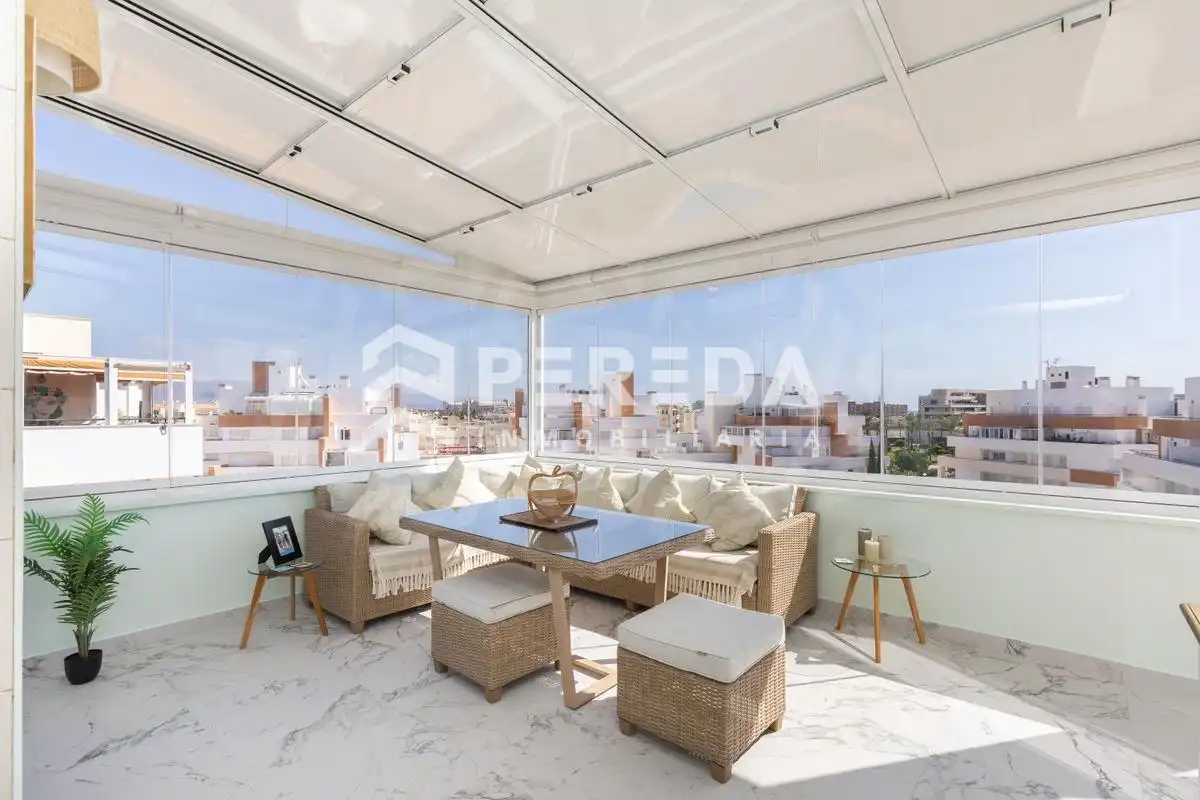 Ático con piscina en venta en Avenida CIUDAD DE CADIZ, imagen 2