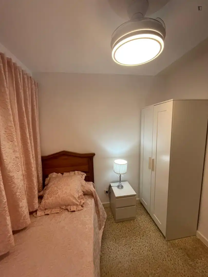 Room in Alegría de la Huerta- Jardín de Málaga
