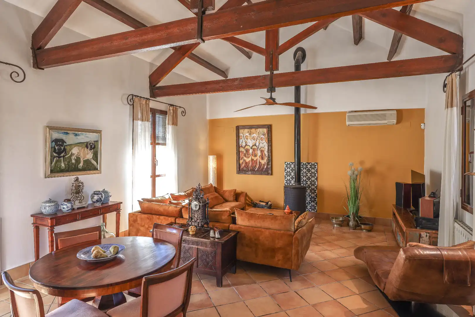 Living room of Houses for sale in Morón de la Frontera  with Air Conditioner, Private garden and Swimming Pool