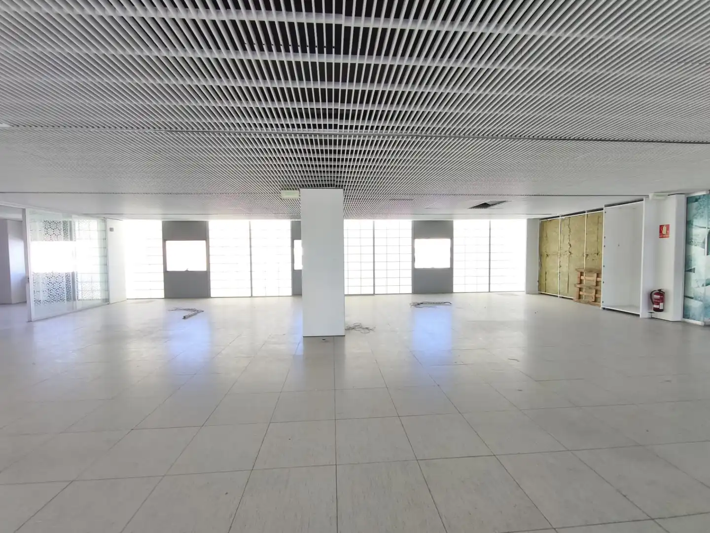 Local comercial en venta en Calle Etxesakan 28