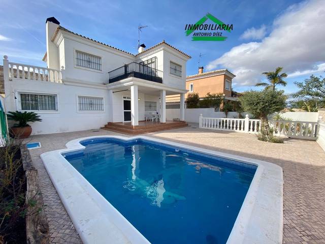 Casa-chalet en Alquiler en Pedanías Este