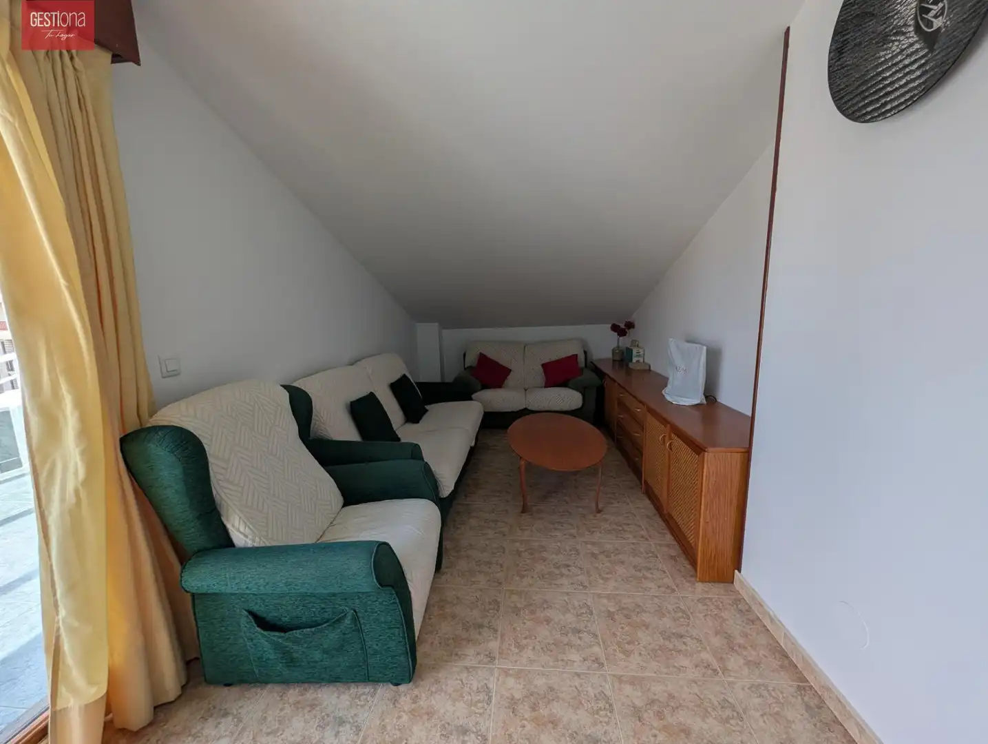 Sala d'estar de Àtic en venda en Noja amb Calefacció, Terrassa i Moblat