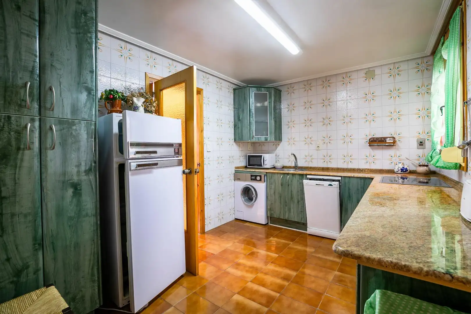 Cocina de Piso en venta en Boltaña con Aire acondicionado, Calefacción y Jardín privado