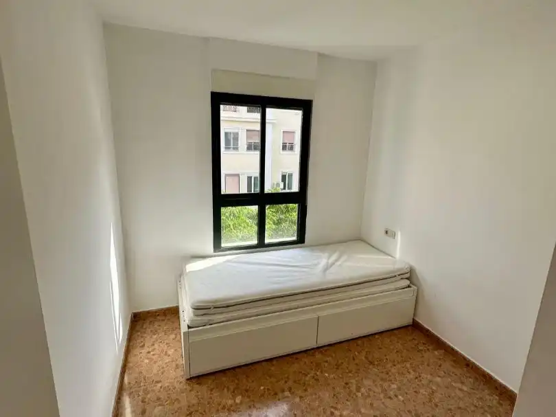 Bedroom of Flat for rent in  Valencia Capital  with Air Conditioner