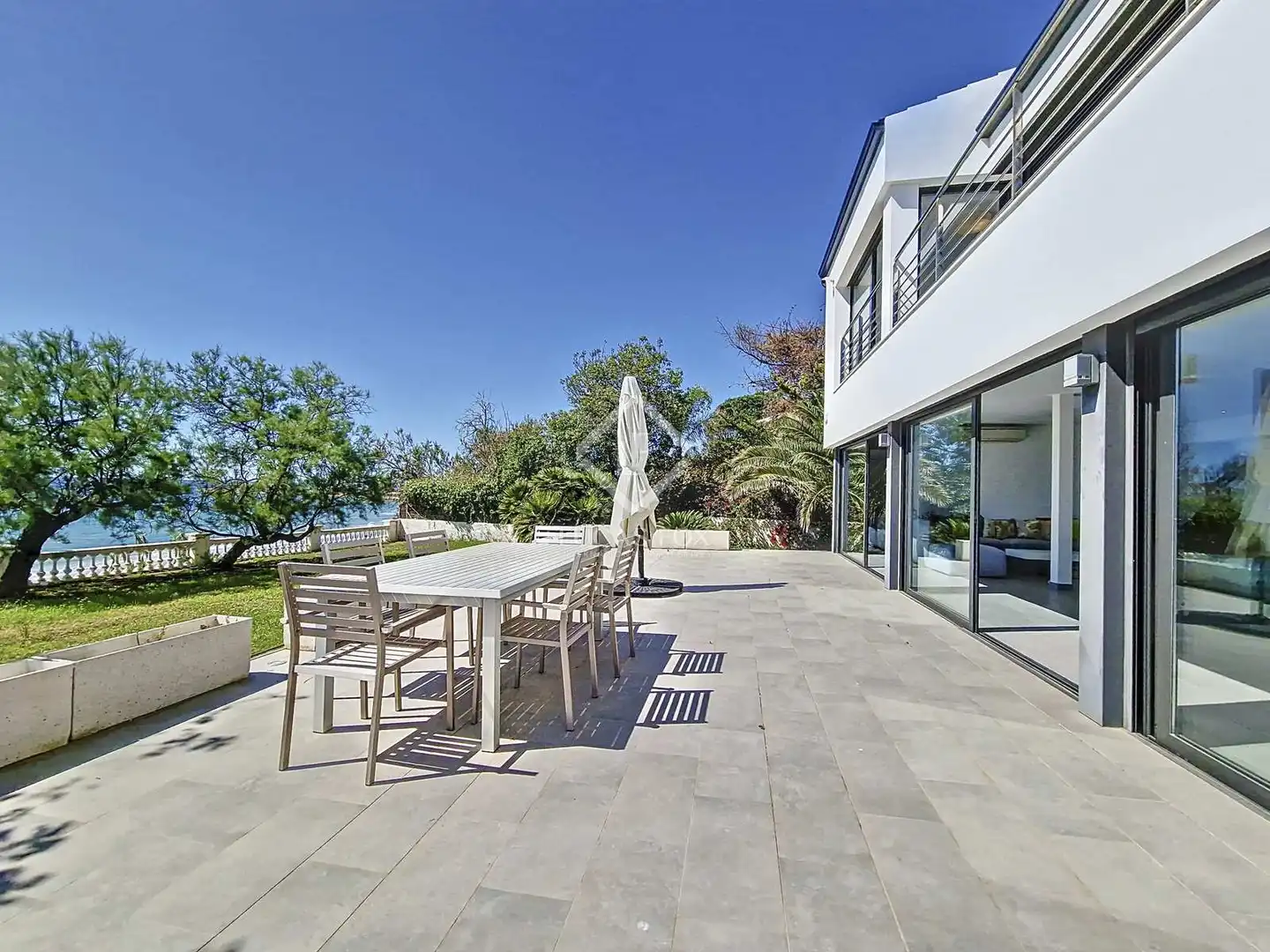 Terrassa de Casa o xalet de lloguer en Vilanova i la Geltrú amb Aire condicionat, Jardí privat i Terrassa