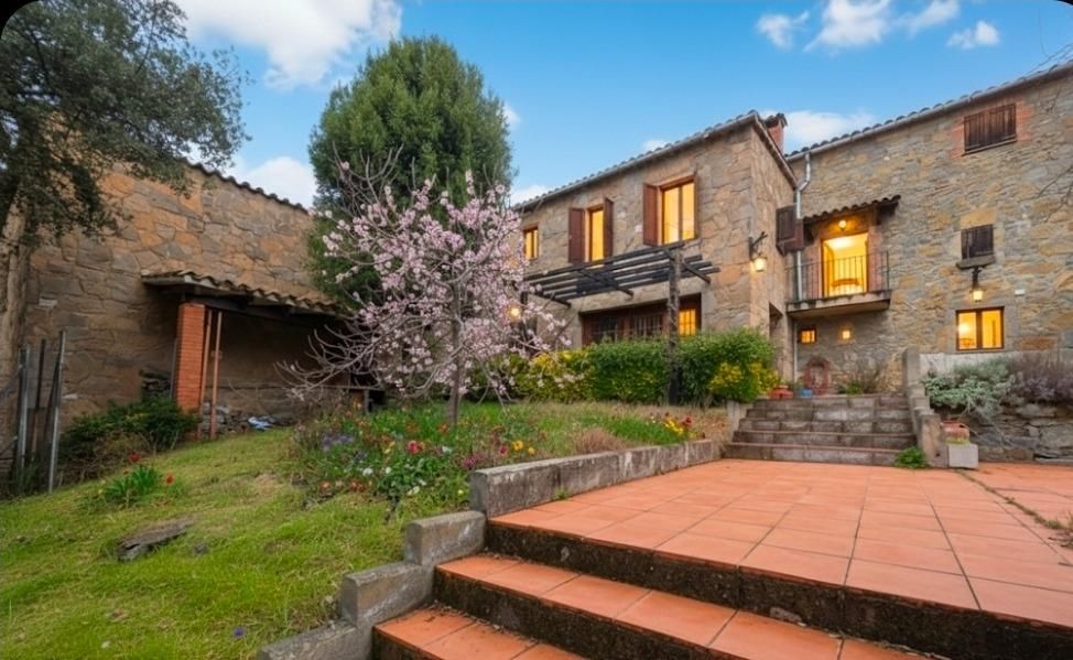 Exterior view of House or chalet for sale in Santa Maria de Besora  with Private garden, Terrace and Balcony