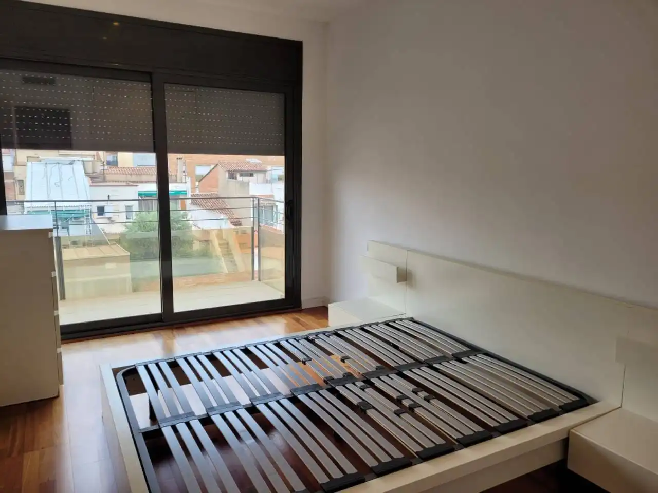 Habitación de Piso en venta en Sabadell con Aire acondicionado, Calefacción y Parquet