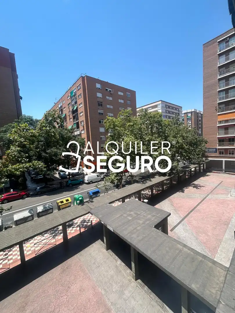 Vista exterior de Pis de lloguer en Granada amb Aire condicionat i Calefacció