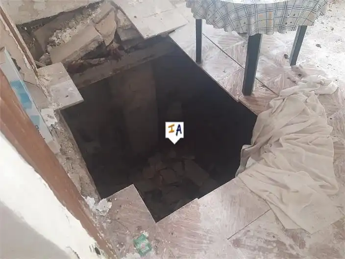 Casa adosada en venda en Agrón amb Terrassa