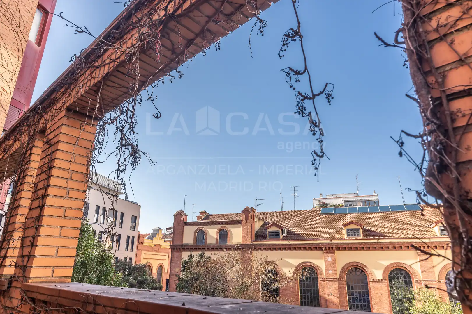 Exterior view of Flat for sale in Madrid  with Heating, Terrace and Balcony