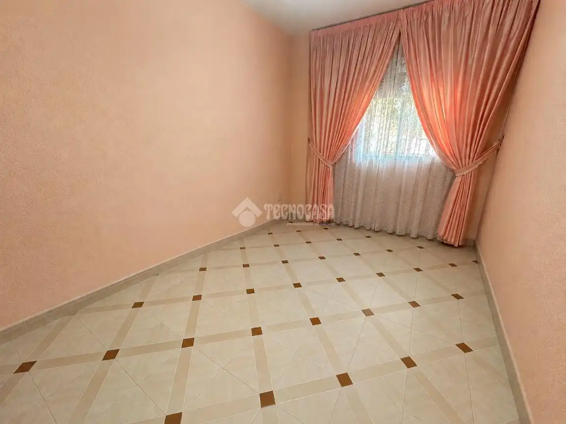 Piso con ascensor en venta en Latina, imagen 11