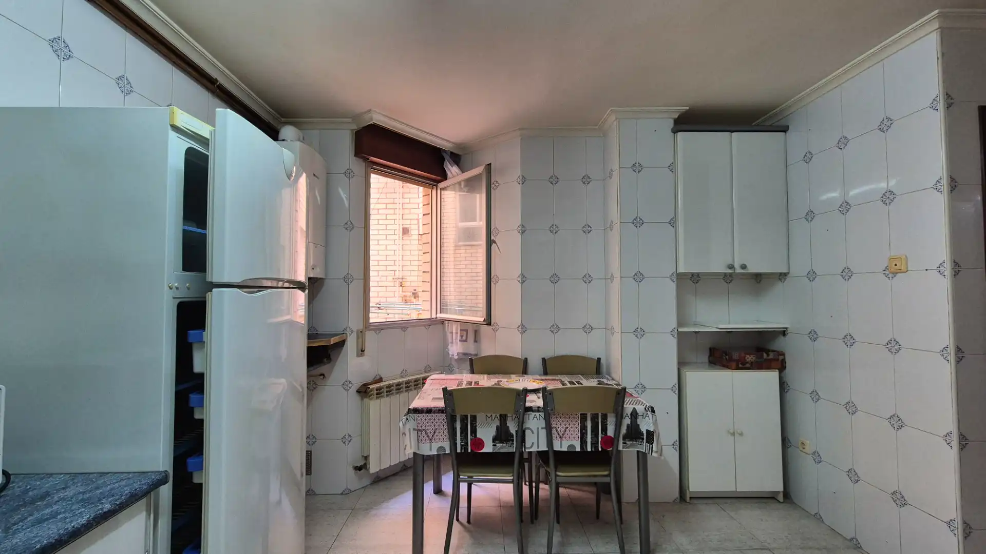 Kitchen of Flat for sale in Palencia  with Heating, Parquet flooring and Storage room