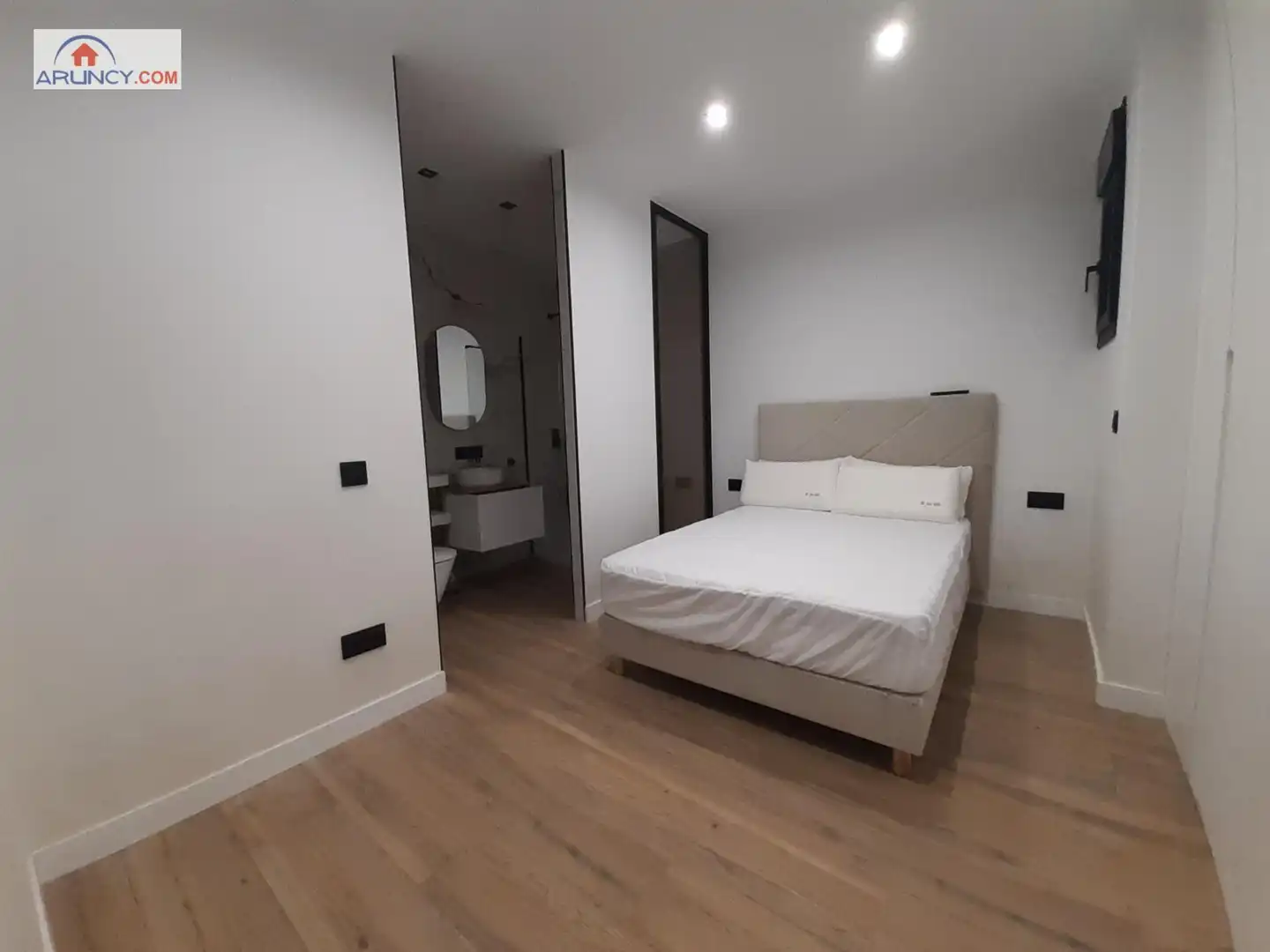 Bedroom of Houses for sale in Montequinto  with Air Conditioner, Private garden and Storage room