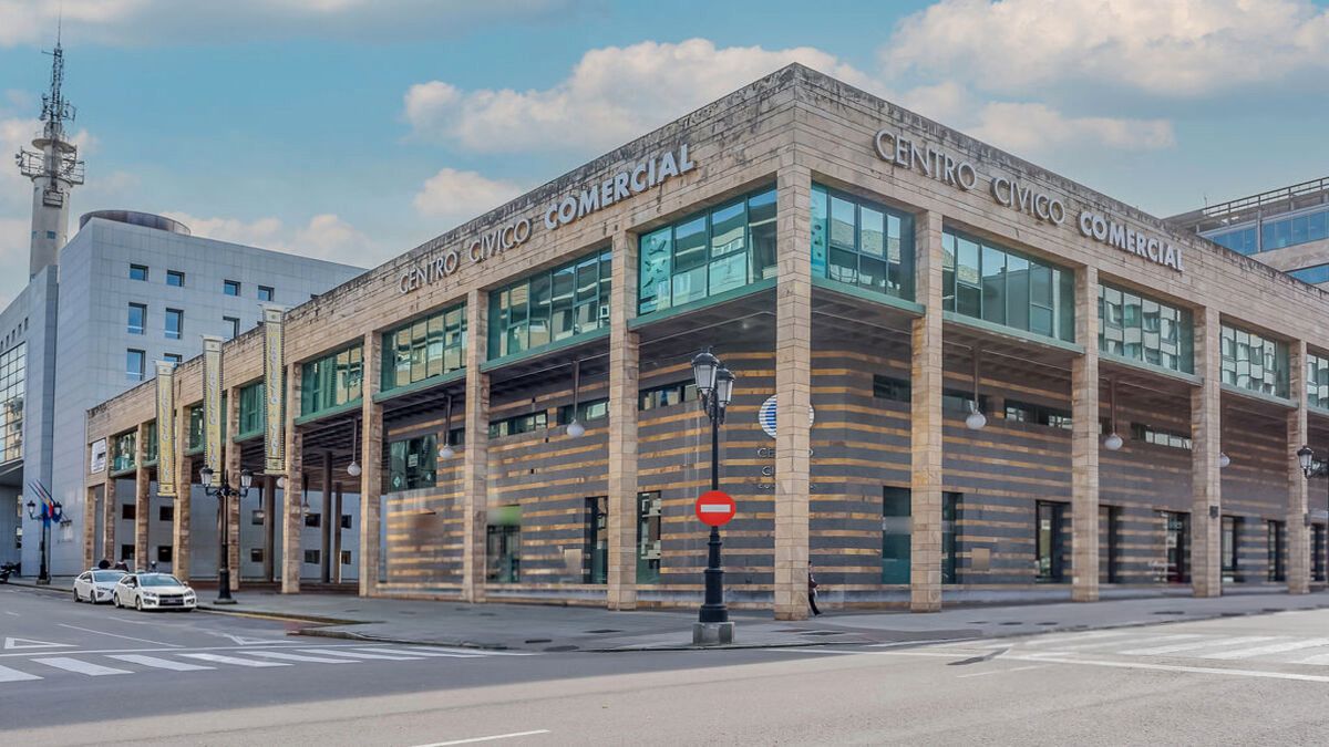 Außenansicht von Geschaftsraum zum Verkauf in Oviedo 