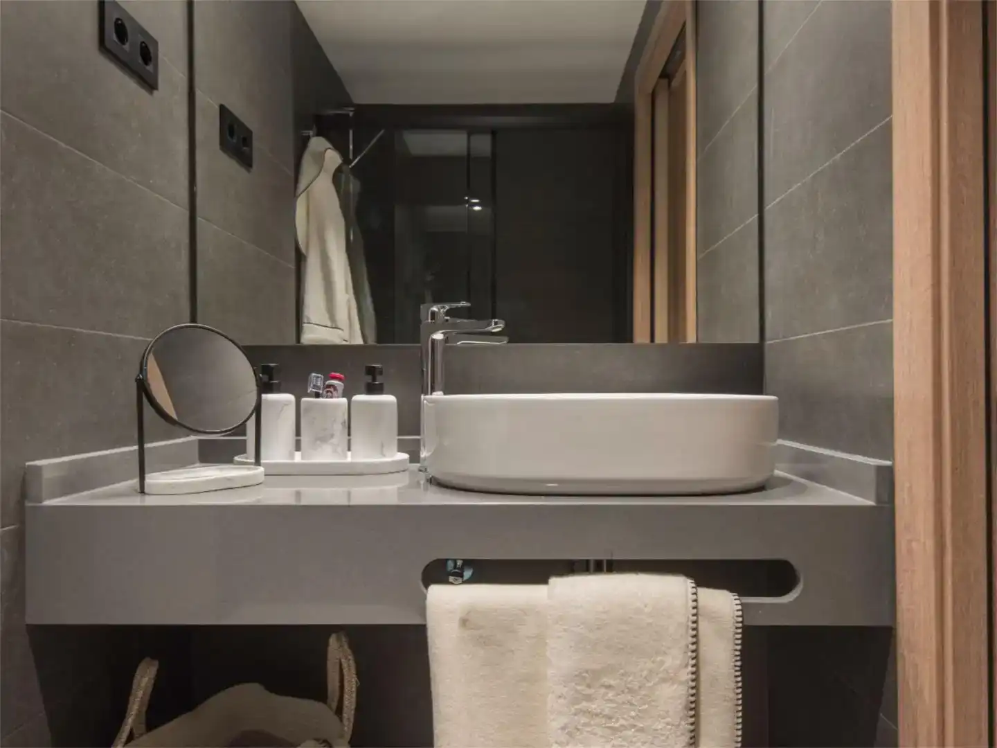 Badezimmer von Wohnung zur Miete in  Madrid Capital mit Klimaanlage und Schwimmbad