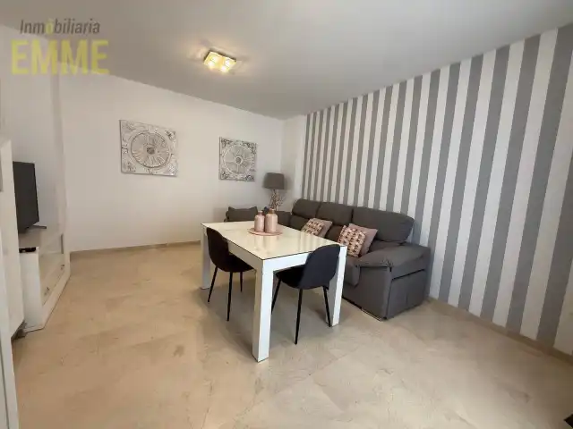 Wohnzimmer von Wohnung zur Miete in Ronda mit Klimaanlage, Möbliert und Waschmaschine