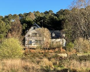 Vista exterior de Casa o xalet en venda en Arenas de San Pedro amb Jardí privat, Terrassa i Traster