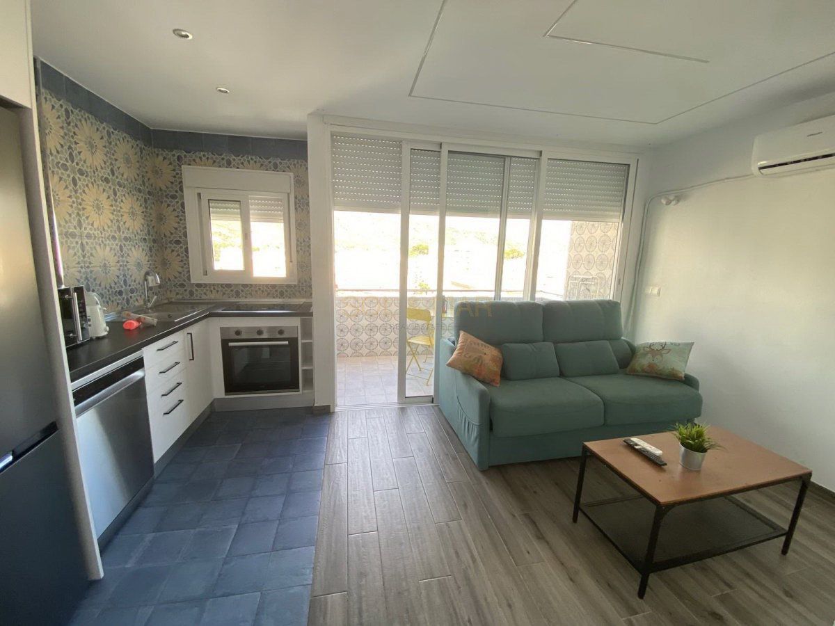 Sala d'estar de Apartament de lloguer en Torremolinos amb Aire condicionat i Terrassa