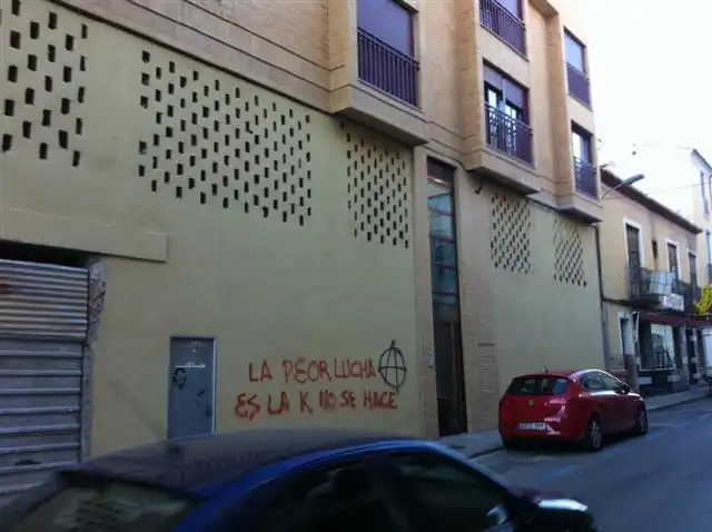 Local commercial à louer à Almansa
