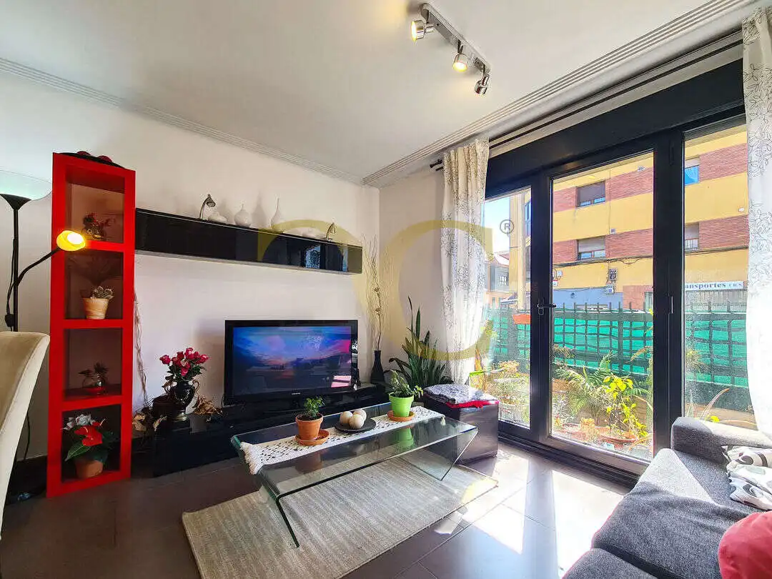 Sala de estar de Casa adosada en venta en Gijón  con Calefacción, Jardín privado y Terraza