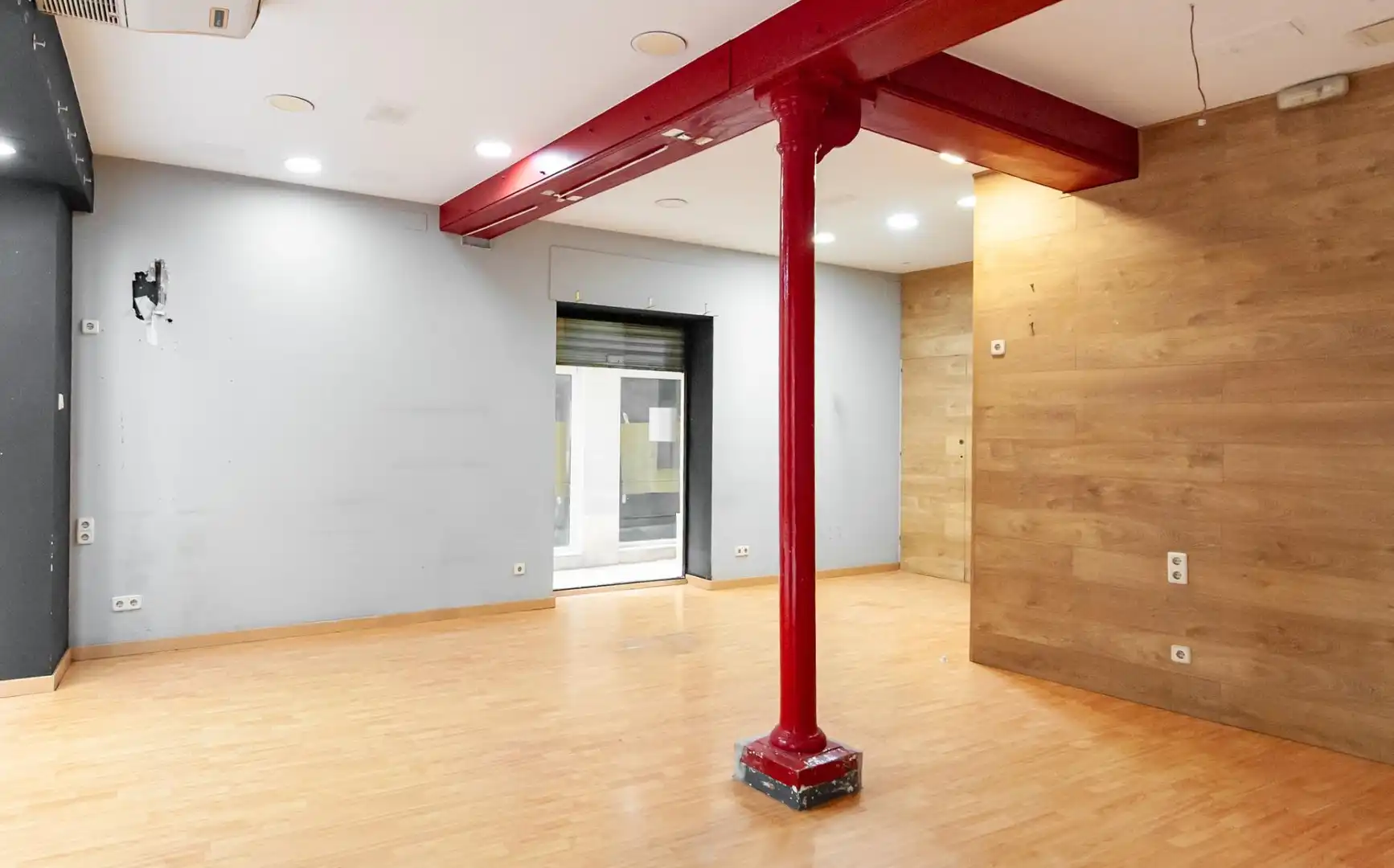 Local comercial de lloguer a Carrer Cort, imagen 5