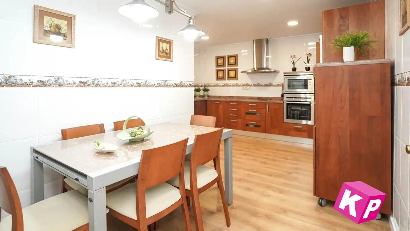 Bungalow con piscina en venta en Calle Juan Gris, imagen 13