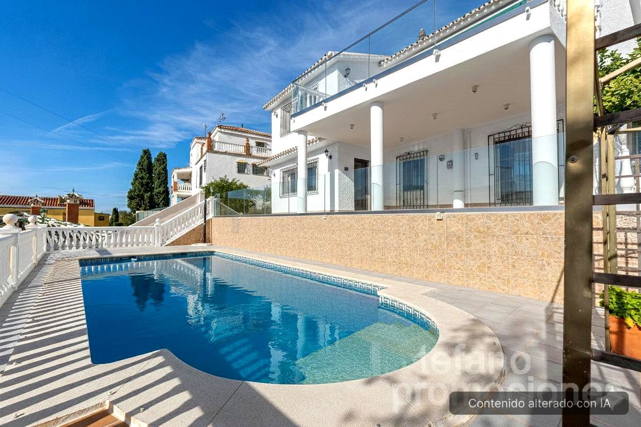 Exterior view of House or chalet for sale in Rincón de la Victoria  with Air Conditioner, Private garden and Terrace