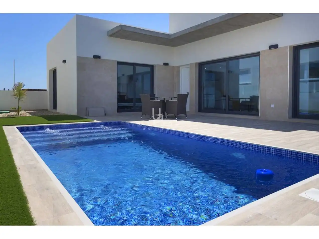 Chalet con piscina en venta en Calle Manuel de Falla, imagen 7