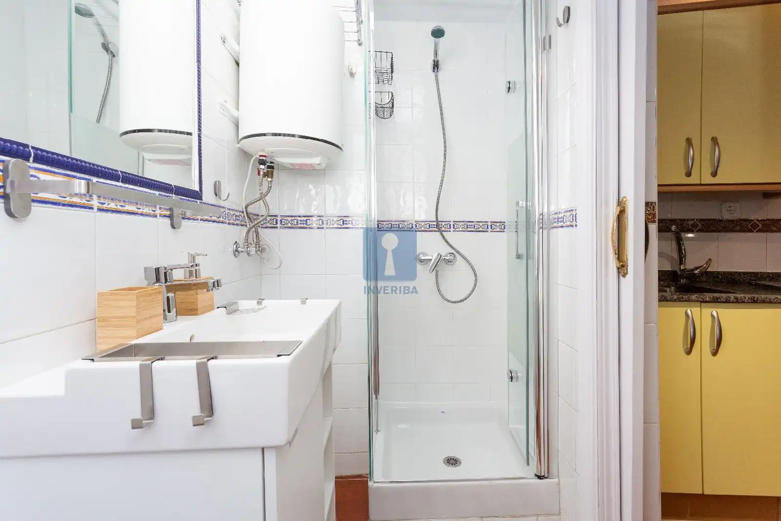 Badezimmer von Wohnung zur Miete in Madrid mit Klimaanlage, Heizung und Möbliert