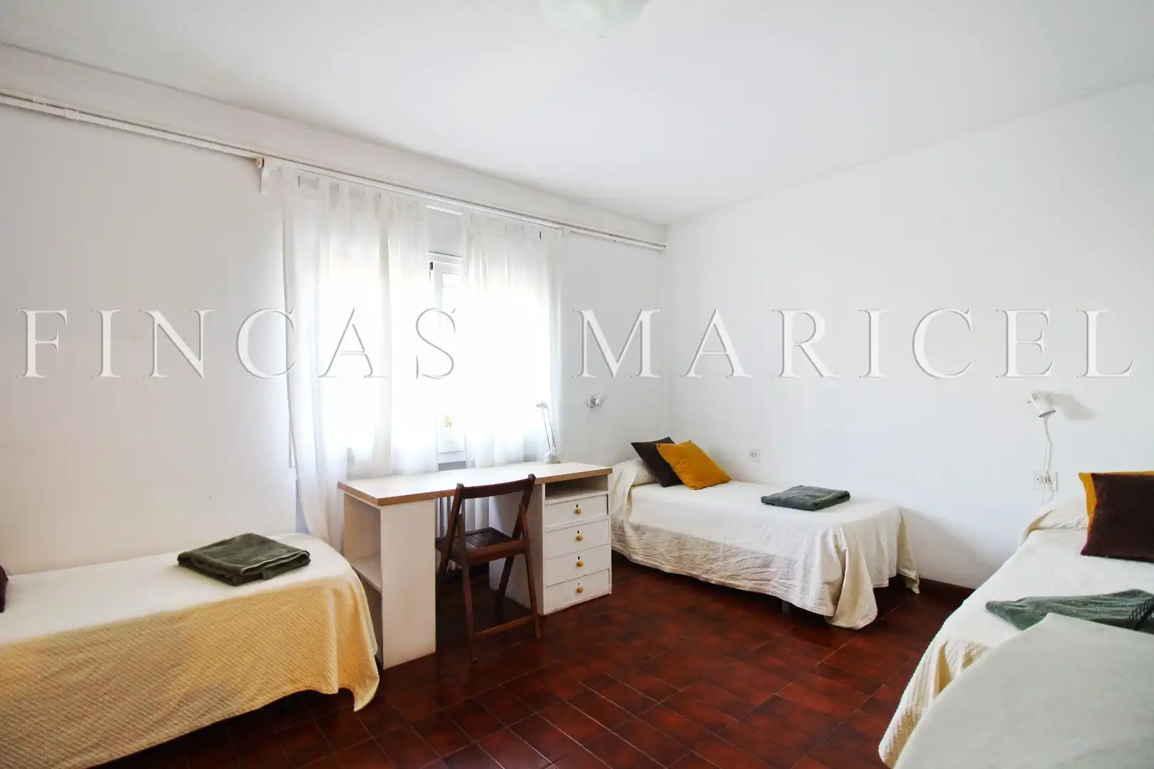 Schlafzimmer von Wohnung zur Miete in Can Girona - Terramar - Vinyet