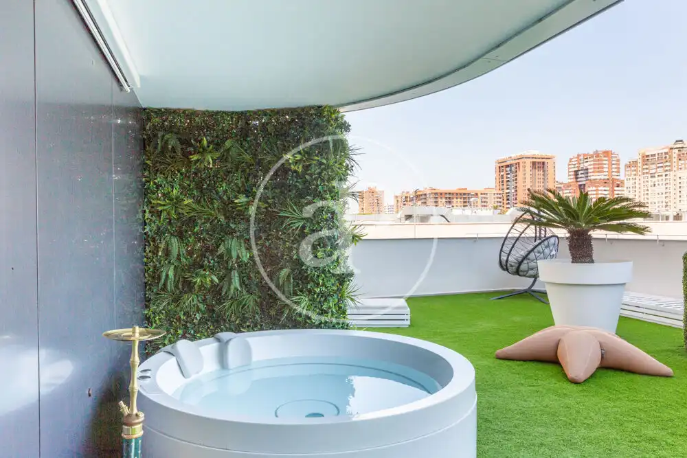 Terrasse von Wohnung zum Verkauf in Valencia mit Klimaanlage, Heizung und Privatgarten