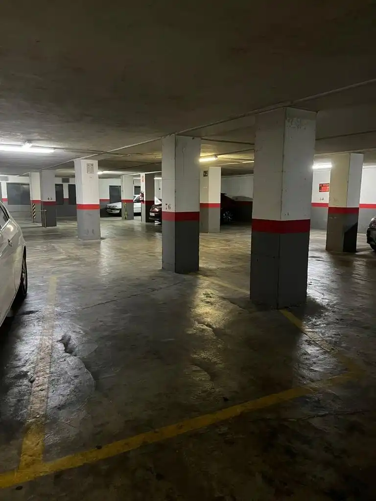 Parkplatz zum Verkauf in Avenida CARRILET, imagen 3