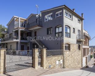 Exterior view of Single-family semi-detached for sale in Castellgalí  with Air Conditioner, Terrace and Balcony