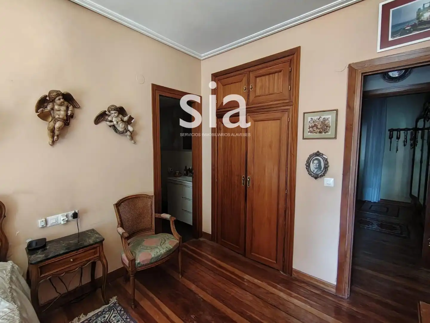 Wohnung zum Verkauf in Vitoria - Gasteiz mit Heizung, Abstellraum und Möbliert