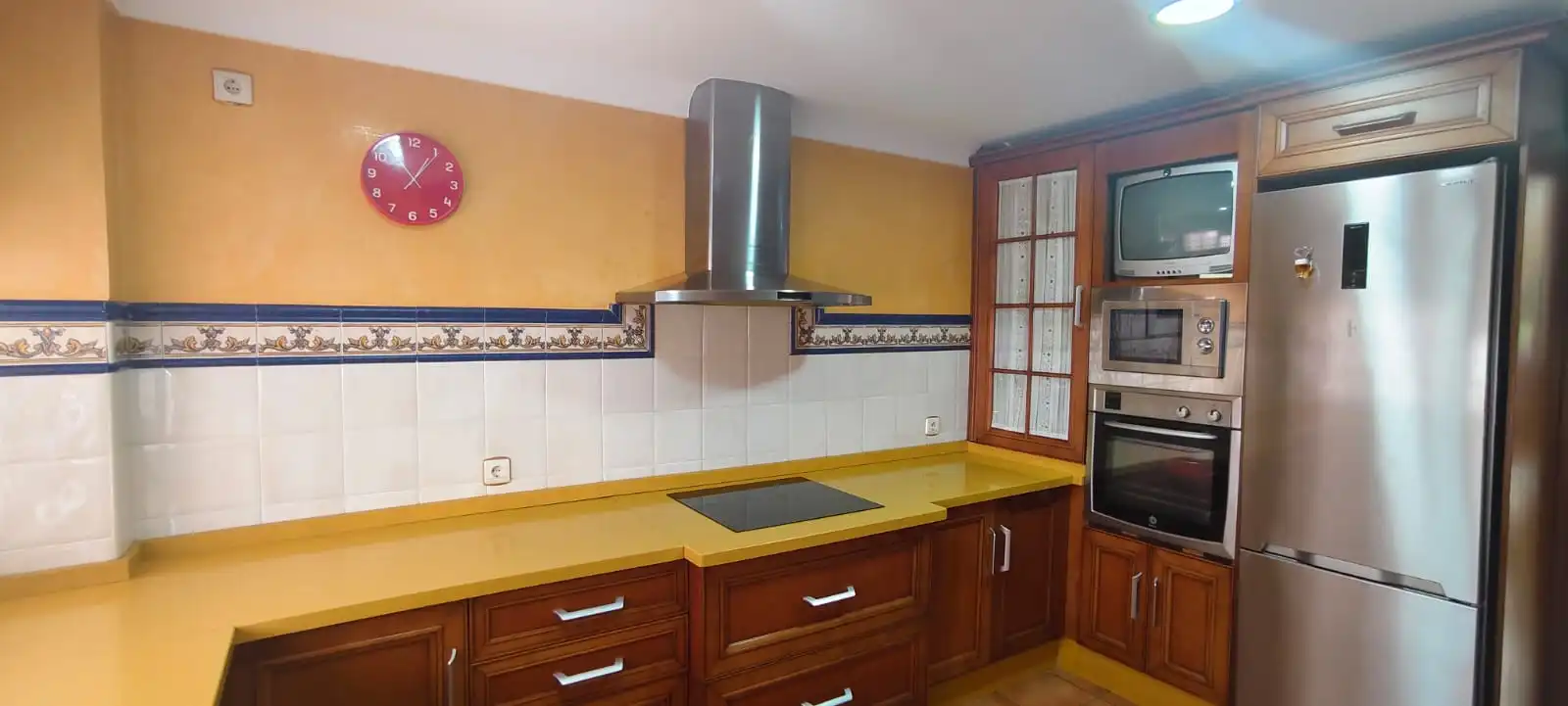 House with terrace for sale in Calle Teresa de Calcuta, imagen 3