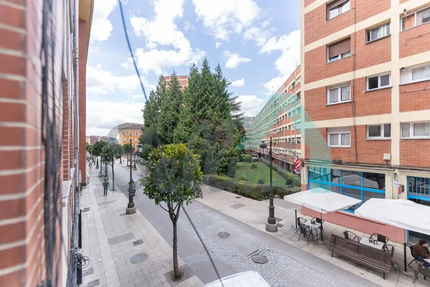 Außenansicht von Wohnung zur Miete in Oviedo  mit Heizung und Parkett