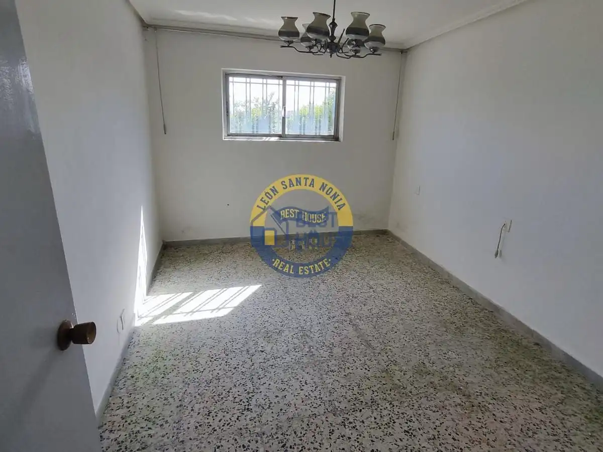 Casa en venda a Trobajo del Camino, imagen 12