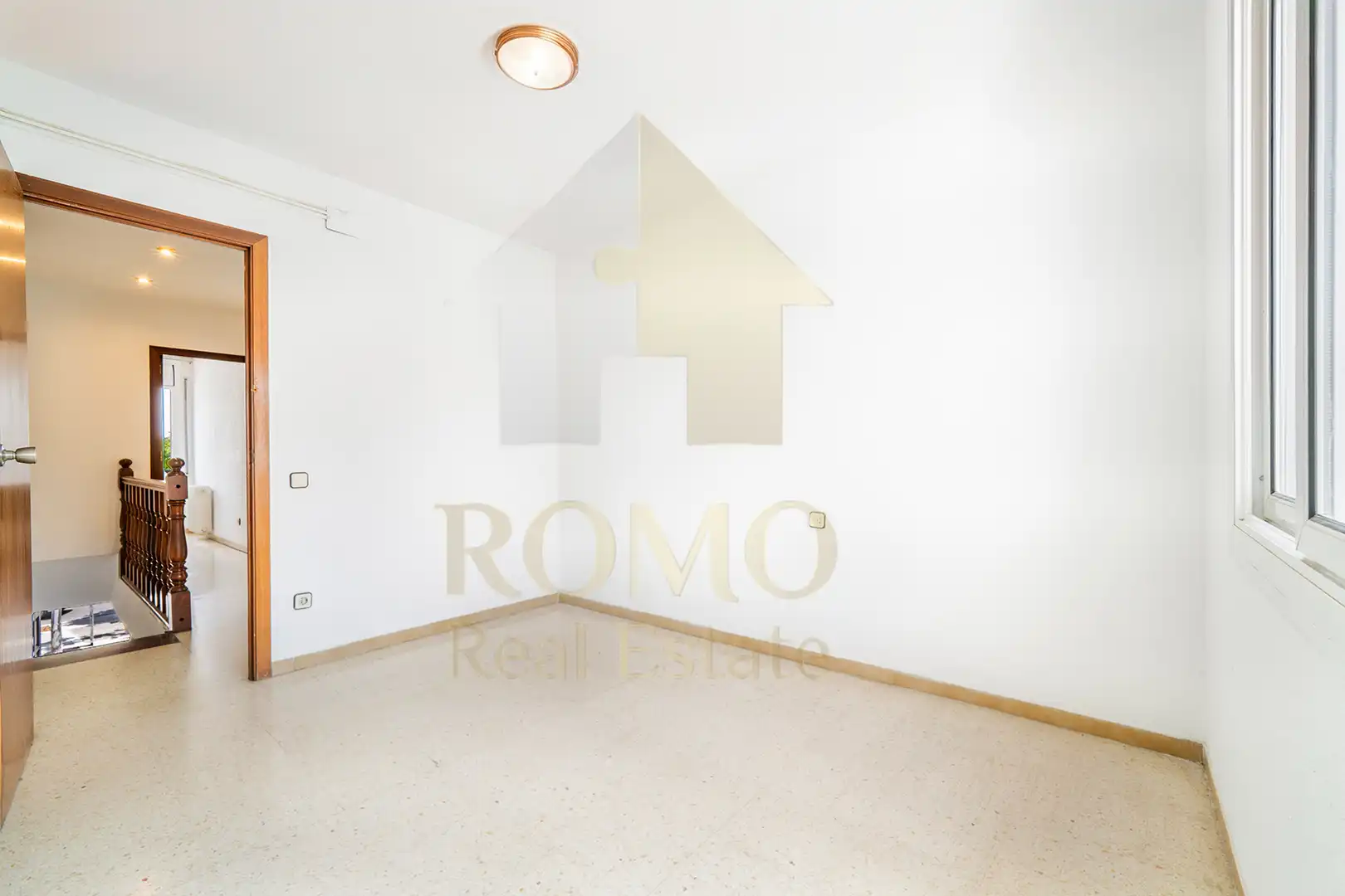 Habitación de Casa adosada en venta en Santa Perpètua de Mogoda con Balcón