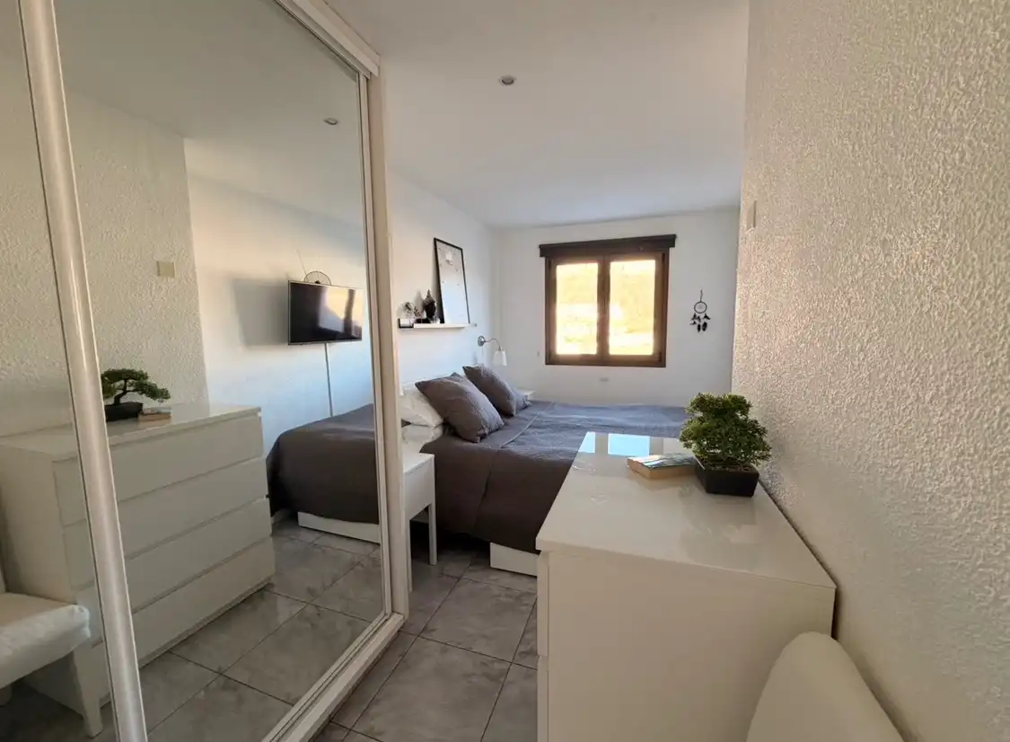 Schlafzimmer von Wohnungen zum Verkauf in Mogán mit Klimaanlage, Terrasse und Möbliert