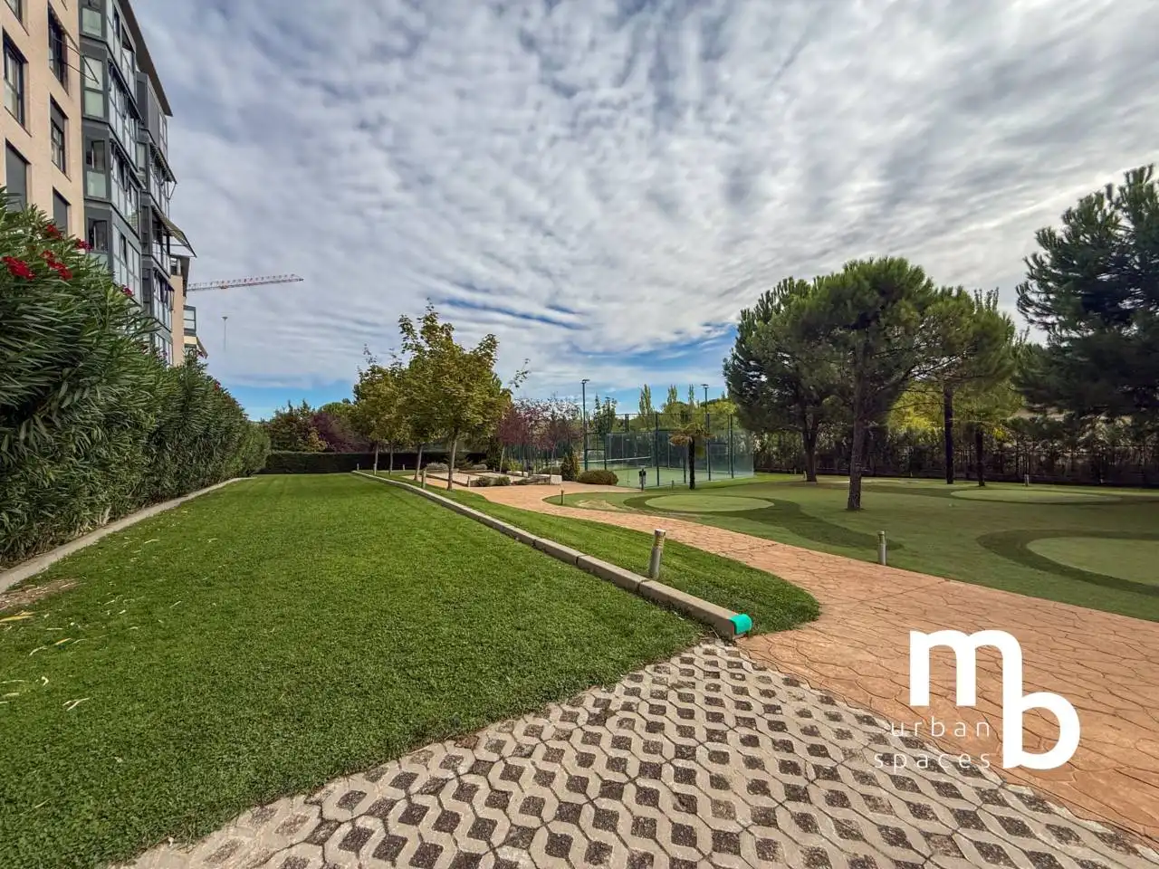 Garden of Flat for rent in Madrid  with Air Conditioner, Heating and Swimming Pool