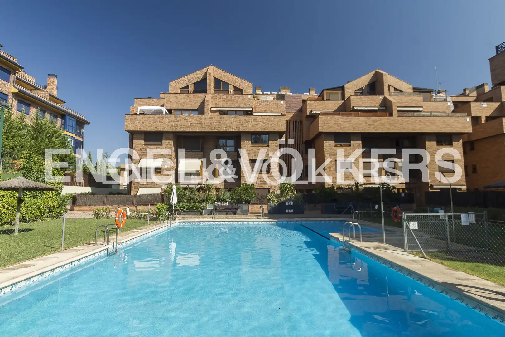 Exterior view of Flat for rent in Madrid  with Air Conditioner, Heating and Parquet flooring