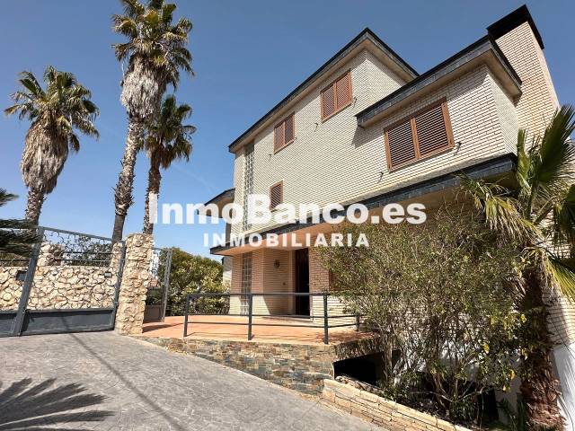 Casa-chalet en Venta en Urbanizacion Santo Domingo, 347 en Sierra Perenchiza - Cumbres de Calicanto - Sto Domingo