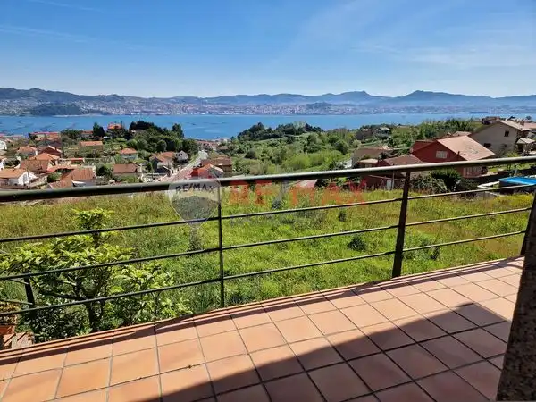 Terrace of Houses for sale in Moaña  with Heating, Private garden and Parquet flooring