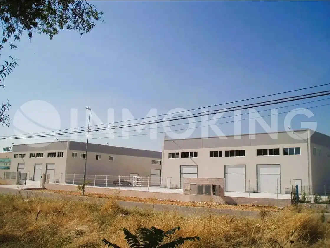 Vista exterior de Nave industrial de alquiler en Alcalá de Henares con Calefacción