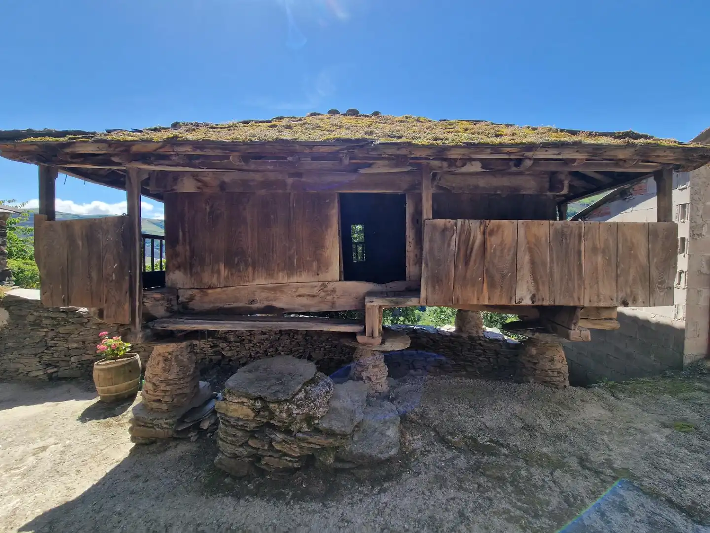 Vista exterior de Finca rústica en venta en Cangas del Narcea con Calefacción, Jardín privado y Terraza
