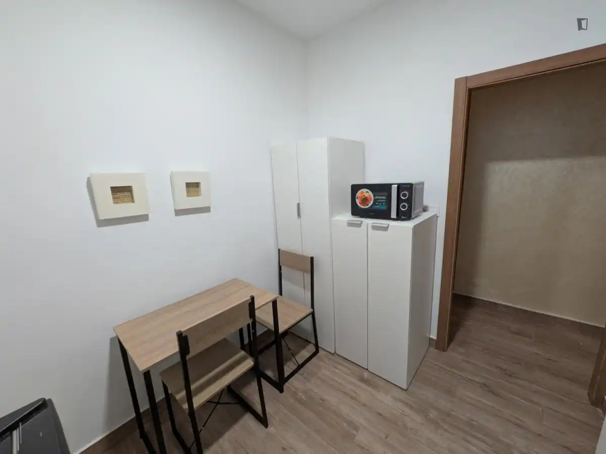 Cocina de Casa o chalet para compartir en Málaga con Aire acondicionado, Amueblado y Lavadora
