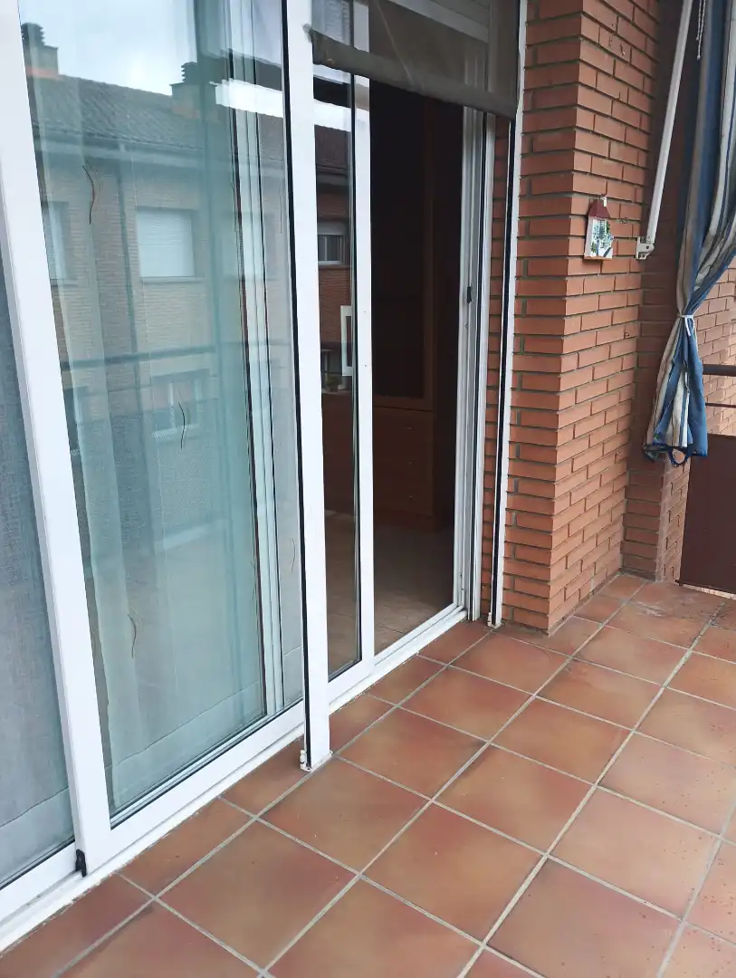 Terraza de Piso en venta en Sant Celoni con Calefacción, Trastero y Amueblado