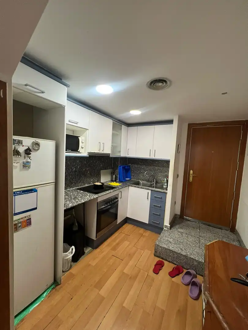 Cocina de Dúplex en venta en L'Hospitalet de Llobregat con Terraza